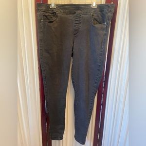 Maurices black skinny jeggings size 20